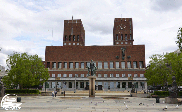 Das Rathaus in Oslo Oslo auf eigene Faust - Rathaus Oslo