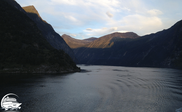 Geirangerfjord am Abend Ausflugstipps Geiranger - Geirangerfjord am Abend