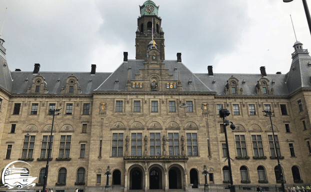 Rathaus Rotterdam auf eigene Faust - Rathaus