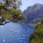 Bildnachweis 223 cr may mueller neapel yachten vor capril 1080px