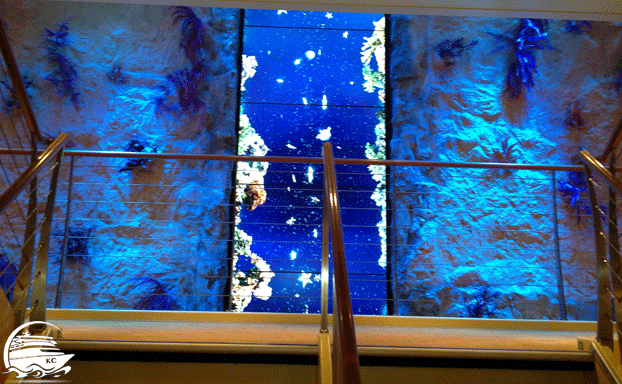 Treppenhaus auf AIDAstella Meine erste Kreuzfahrt - Treppenhaus auf AIDAstella