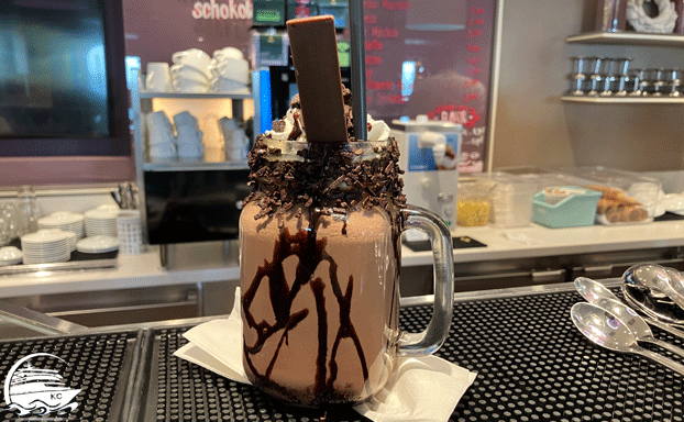 Eisbar XXL Milchshake AIDAnova Erfahrungen - Das Essen - Eisbar XXL Milchshake