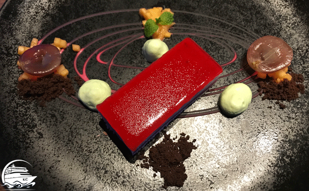 Dessert im Time Machine Restaurant AIDAnova Erfahrungen - Das Essen - Time Machine Restaurant Dessert