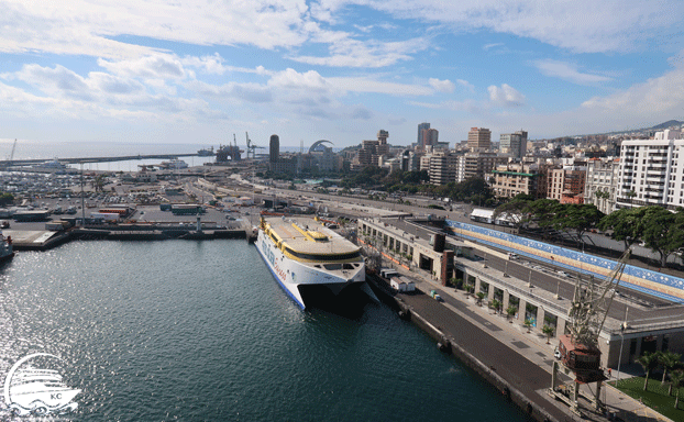 Blick vom Schiff auf Santa Cruz Teneriffa Sehenswürdigkeiten - Blick vom Schiff auf Santa Cruz
