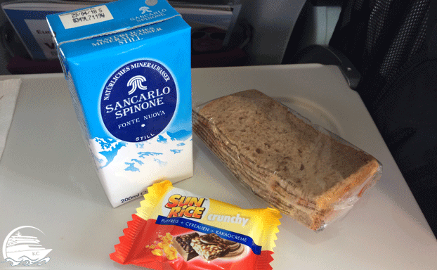 Essen im Flugzeug AIDAperla Reisebericht 2017 - Essen im Flugzeug