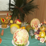 Bildnachweis 334 cr marion koch erste kreuzfahrt obstschnitzereien 622px