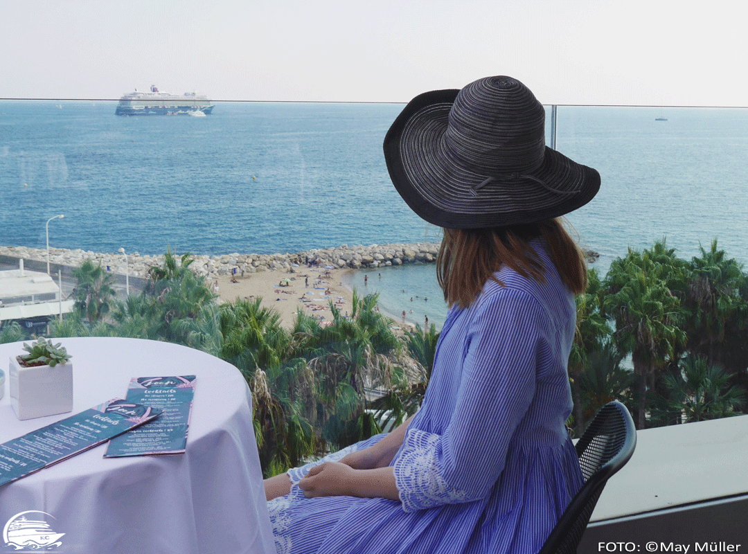 CR-may-mueller-karibik-blick-auf-kreuzfahrtschiff-1080px Blick auf Kreuzfahrtschiff auf See