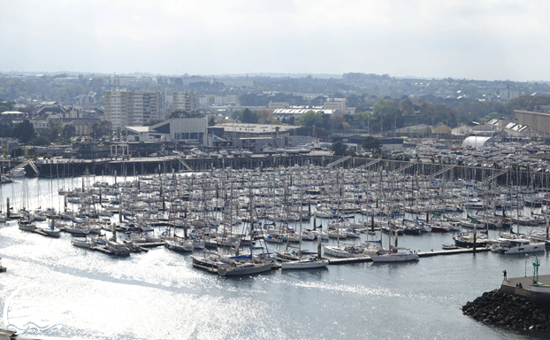 Jachthafen in Cherbourg Metropolen ab Hamburg mit Cherbourg