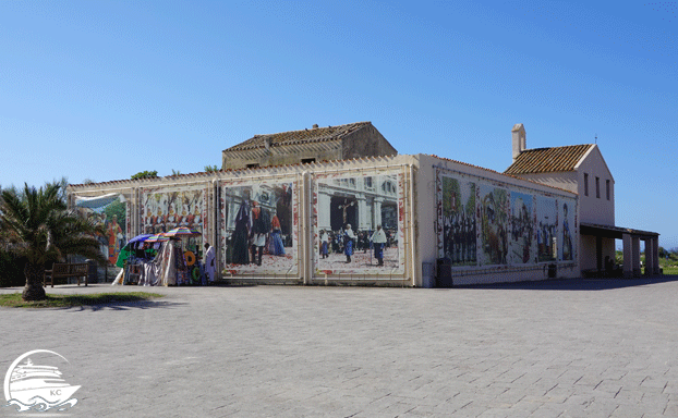 Chiesa Romanica di Sant'Efisio Kirche Chiesa Romanica di Sant'Efisio bei Nora