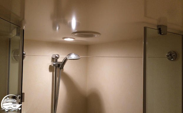 Wäscheleine in der Dusche AIDA Kabinen Ausstattung - Wäscheleine in der Dusche