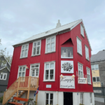 Bildnachweis 421 cr may mueller reykjavik auf eigene faust holzhaus 622px