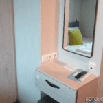 Bildnachweis 542 cr marion koch mein schiff 7 einzelkabine aussen frisiertisch 622px