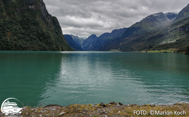 Ausflugstipps Olden - Hop-On-Hop-Off Bus Olden - Blick zum Briksdal-Gletscher