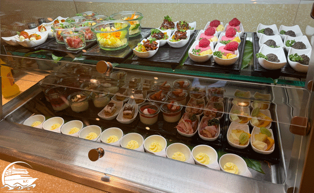 AIDA Lounge auf AIDAprima - Beispiel Snacks 2
