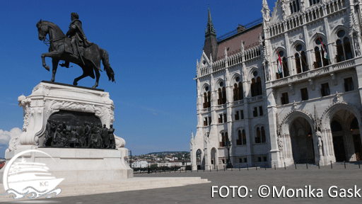 CR-monika_gask_budapest-parlament-512px FOTO: ©Monika Gask