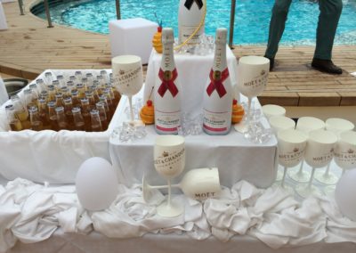 Getränke im Beachclub auf AIDAprima