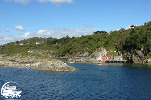 Bergen in Norwegen - Die Landschaft am Fjord Blick vom Ausflugsboot auf die Lanschaft am Fjord.