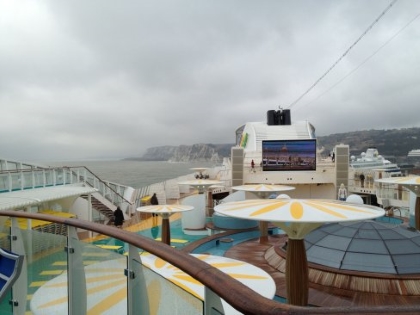 Daniel - Über mich 11 Blick vom Pooldeck auf die Kreidefelsen von Dover