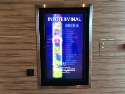 Orientierung auf dem Schiff 1 Infoterminal auf AIDAprima