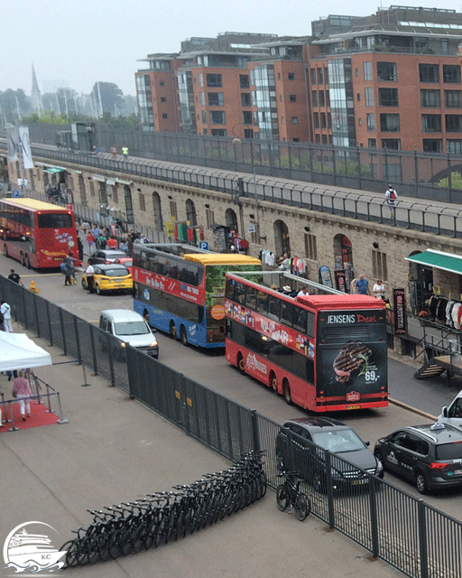Kopenhagen Hop On Hop Off Busse Hop On Hop Off Busse am Kreuzfahrtanleger Kopenhagen.